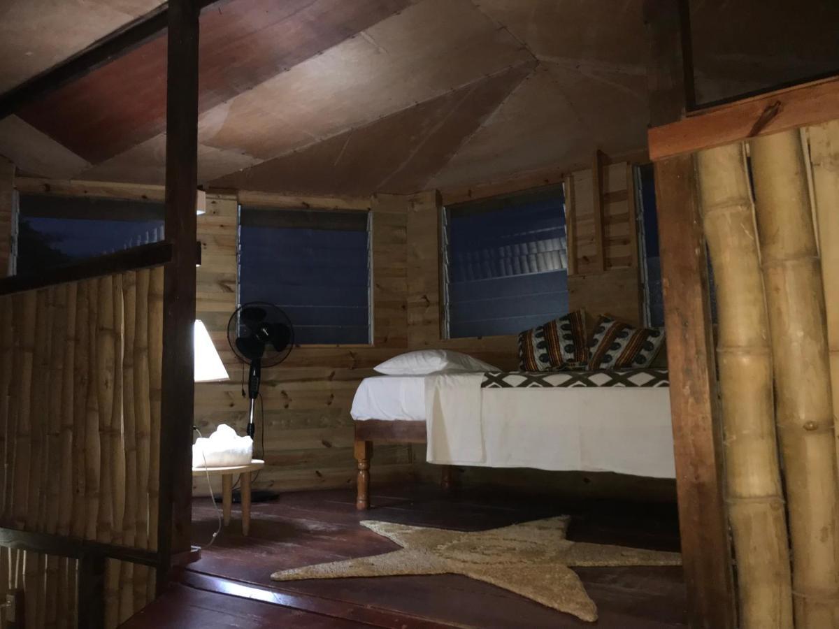 Villa Moringa Ingadi Treasure Beach Exterior foto